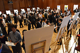 A poster session where guests can ask lecturers questions and exchange opinions