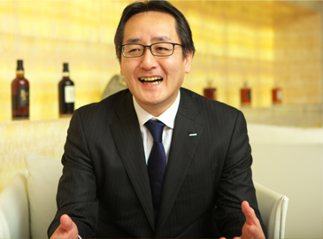 Photo:Hideki Kanda Suntory Holdings Limited Division COO, Human Resources Department1