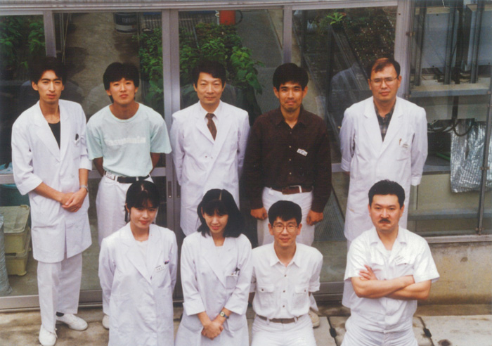 Researchers at Suntory: Japan (back in those days)